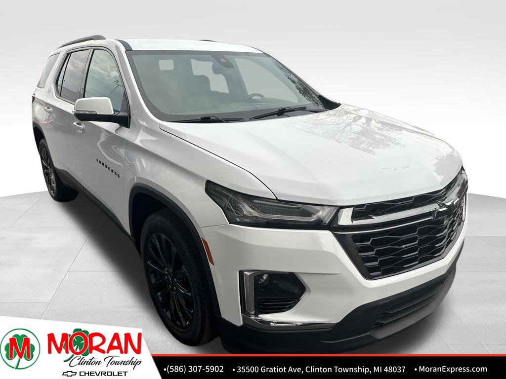 Used 2023 Chevrolet Traverse RS w/ LPO, Floor Liner Package AWD/4WD image 3