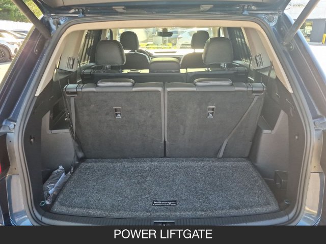 Used 2021 Volkswagen Atlas SEL R-Line w/ Atlas Adventure Package AWD/4WD image 10