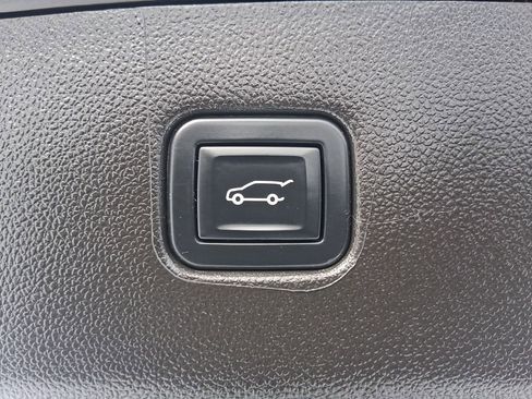 Used 2022 Chevrolet Blazer RS w/ LPO, Floor Liner Package image 15