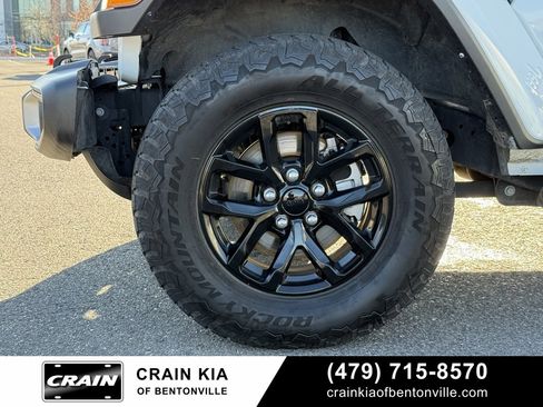 Used 2022 Jeep Gladiator Overland image 33