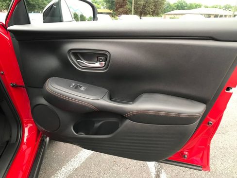 Certified 2025 Honda HR-V Sport image 30
