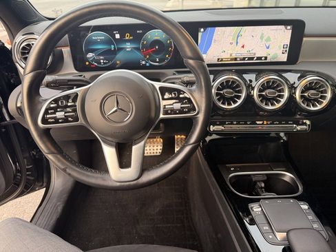 Used 2022 Mercedes-Benz A 220 A 220 image 16