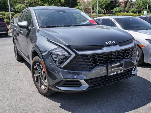 Certified 2023 Kia Sportage LX AWD/4WD image 2