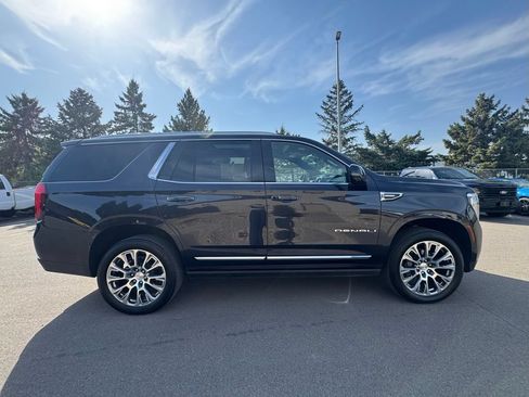 Used 2025 GMC Yukon Denali w/ Denali Reserve Package AWD/4WD image 6