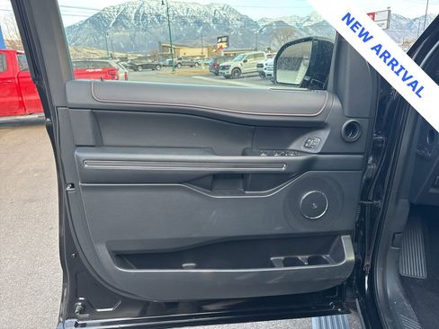 Used 2022 Ford Expedition Max Limited image 20