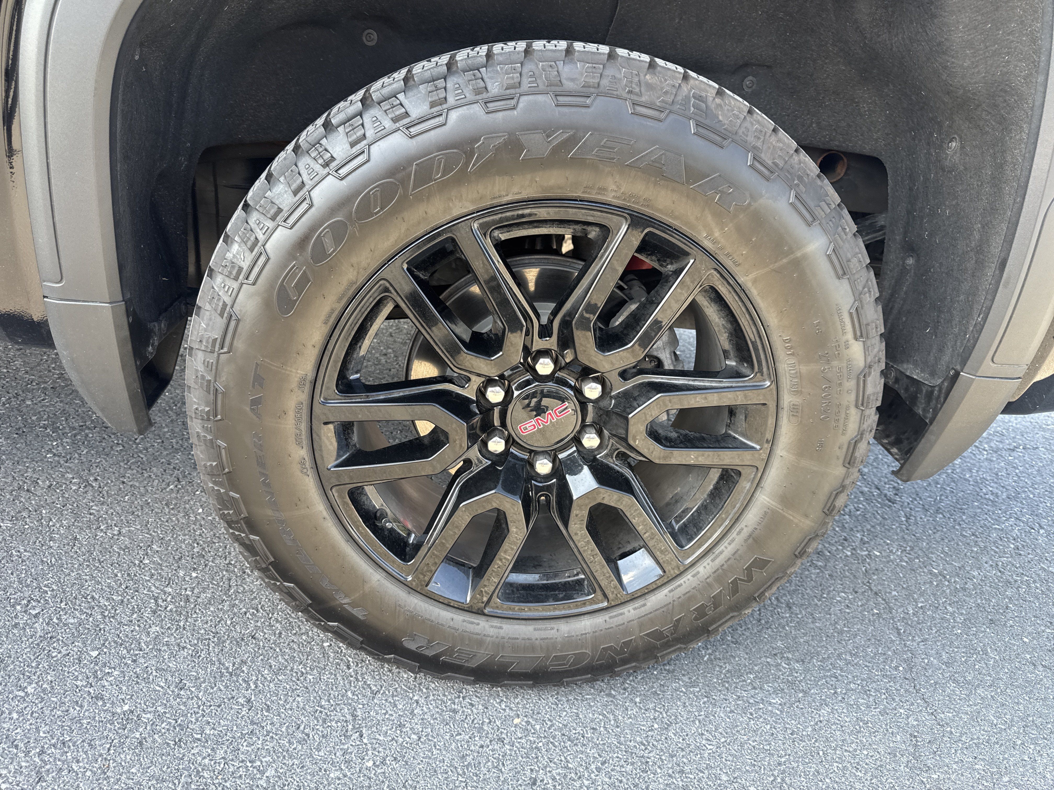 Used 2025 GMC Sierra 1500 Elevation w/ X31 Off-Road Package AWD/4WD image 42