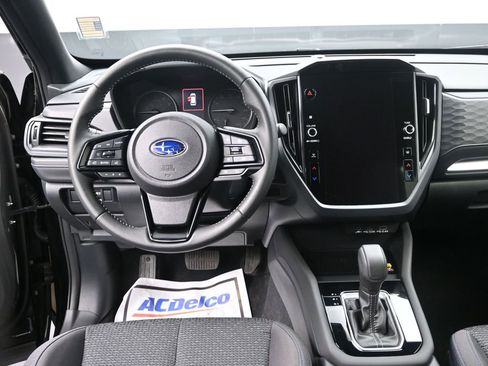 Used 2025 Subaru Forester Premium w/ Convenience Package #1 image 10