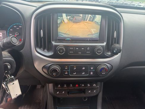 Used 2018 Chevrolet Colorado ZR2 image 12