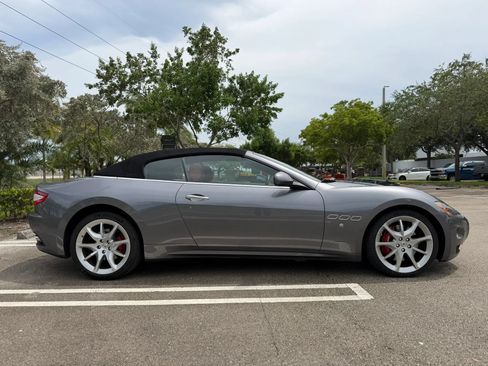 Used 2013 Maserati GranTurismo Convertible RWD image 8