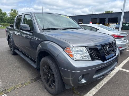 Certified 2021 Nissan Frontier SV w/ Midnight Edition Floor Mats AWD/4WD image 1