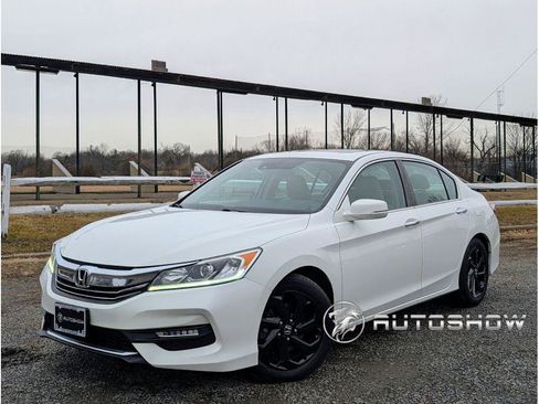 Used 2017 Honda Accord EX-L image 1
