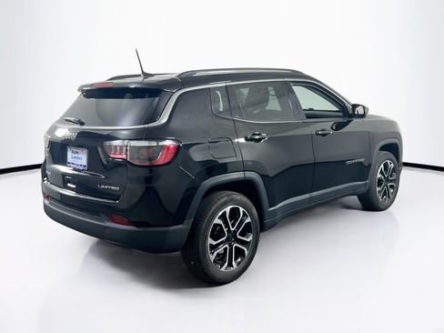 Used 2022 Jeep Compass Limited AWD/4WD image 5