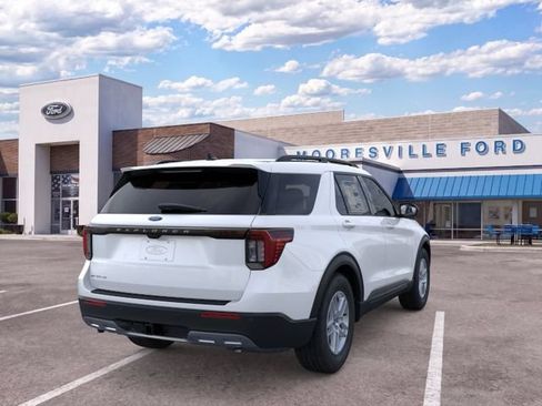 New 2026 Ford Explorer Active w/ Active Comfort Package RWD image 8