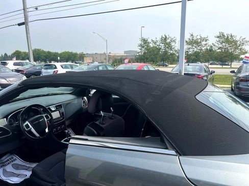 Used 2013 Chrysler 200 Touring image 17