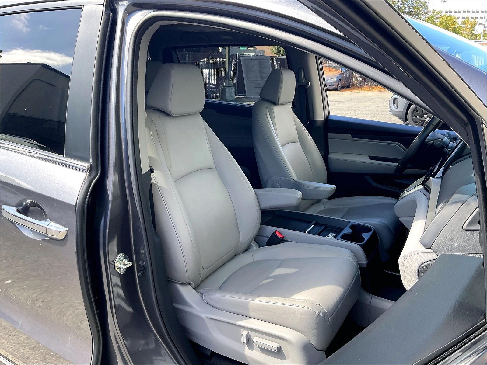 Used 2019 Honda Odyssey EX-L image 6