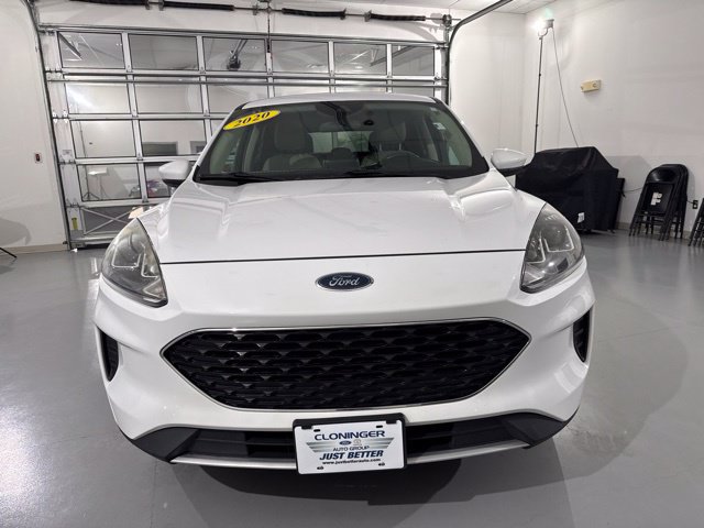 Used 2020 Ford Escape SE FWD image 2