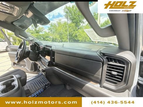 Used 2024 Chevrolet Silverado 1500 RST AWD/4WD image 27