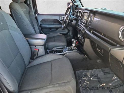 Used 2019 Jeep Wrangler Unlimited Sahara AWD/4WD image 21