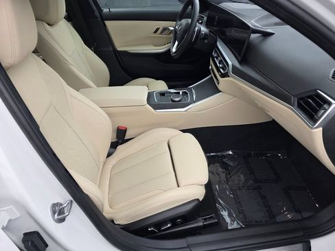 Used 2024 BMW 330i Sedan w/ Convenience Package RWD image 25