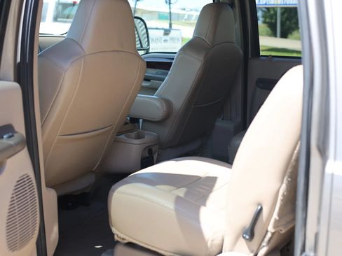 Used 2004 Ford Excursion Limited AWD/4WD image 19