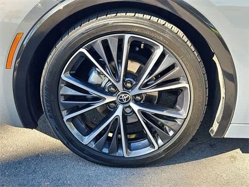 Used 2023 Toyota Prius XLE image 13