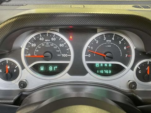 Used 2007 Jeep Wrangler Unlimited Sahara AWD/4WD image 38