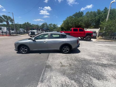 Used 2025 Kia K4 LXS image 16
