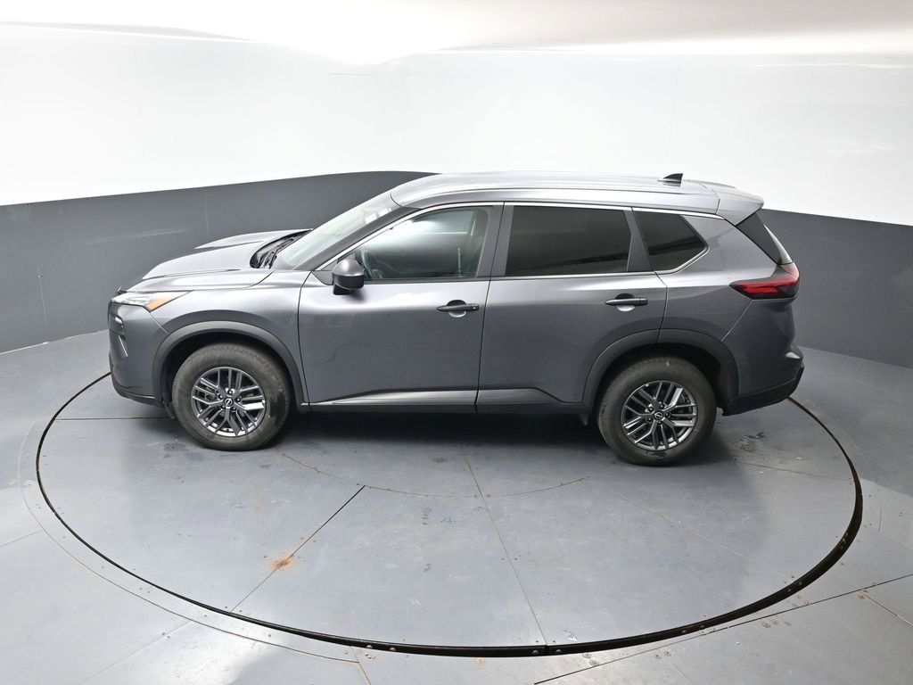 Used 2024 Nissan Rogue S AWD/4WD image 45