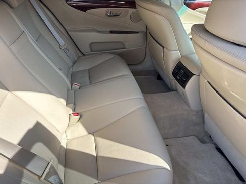 Used 2008 Lexus LS 460 RWD image 19