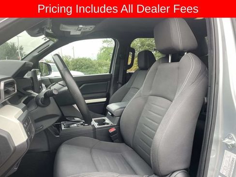 Used 2024 Toyota Tacoma TRD Off-Road AWD/4WD image 20