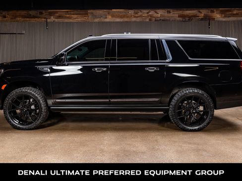 Used 2024 GMC Yukon XL Denali Ultimate image 6