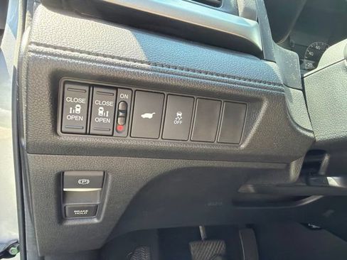Certified 2025 Honda Odyssey EX-L image 19