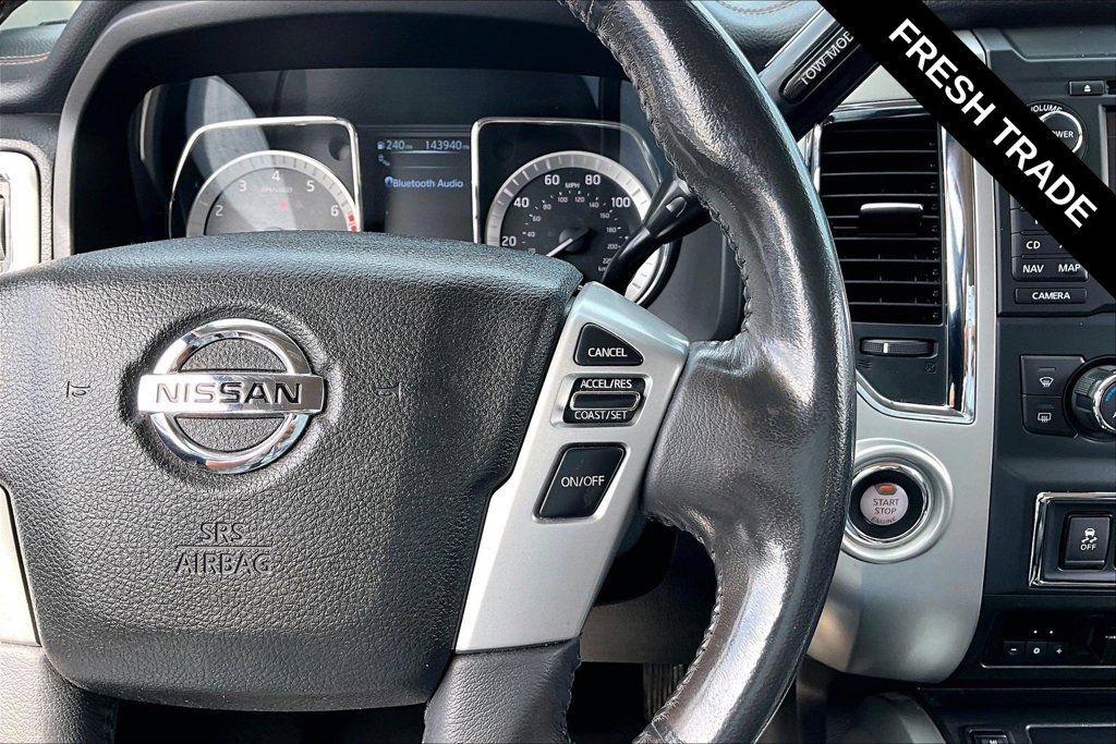 Used 2017 Nissan Titan SL w/ SL Towing Convenience Package RWD image 14