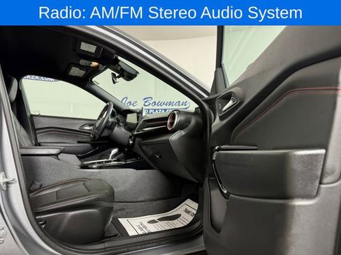 Used 2025 Chevrolet Trax RS w/ Driver Confidence Package image 14