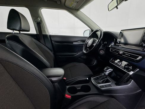 Used 2021 Kia Seltos S image 27