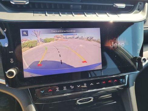 New 2026 Jeep Grand Cherokee L Limited w/ Limited Altitude Package image 9