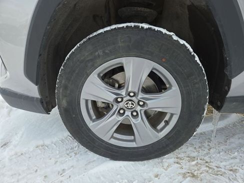 Used 2023 Toyota RAV4 XLE image 7