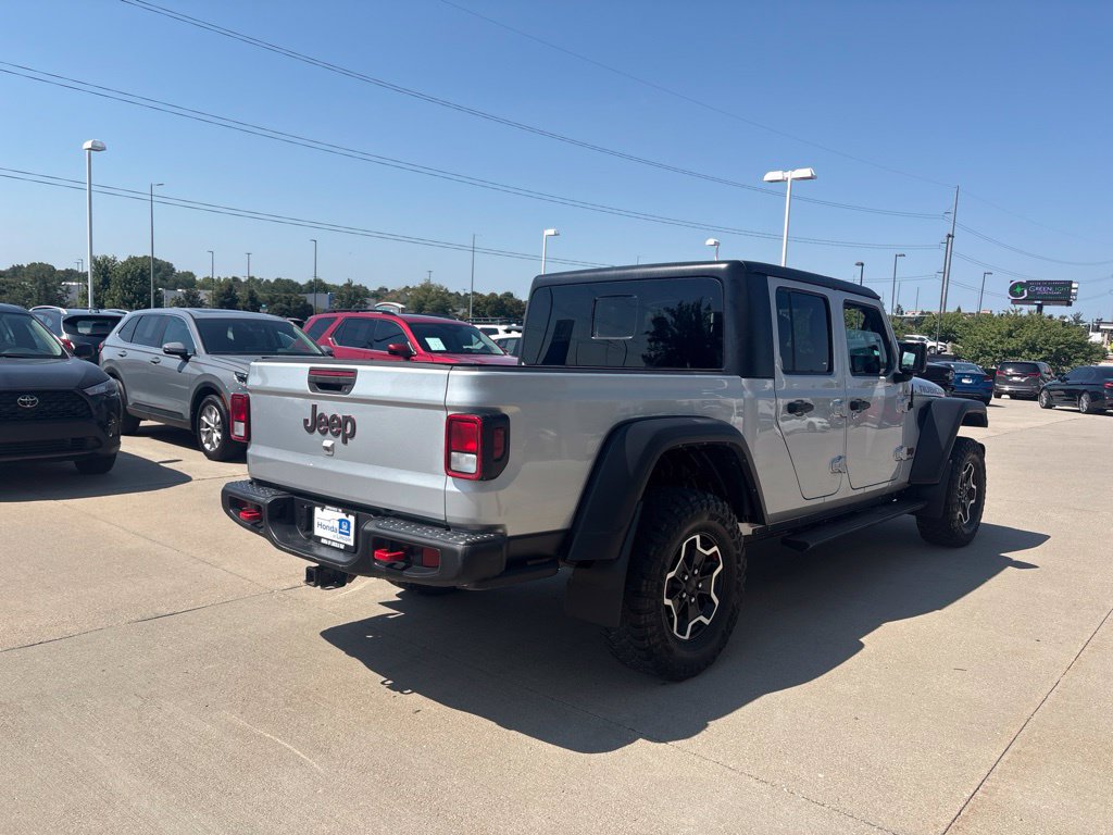 Used 2022 Jeep Gladiator Rubicon w/ Cold Weather Group AWD/4WD image 5