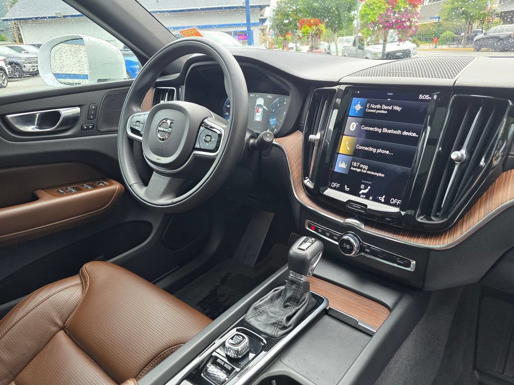 Used 2021 Volvo XC60 T5 Inscription w/ Advanced Package AWD/4WD image 13