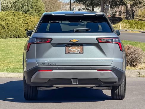 Used 2025 Chevrolet Equinox LT image 5