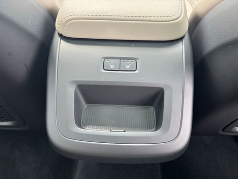 Certified 2026 Volvo XC60 B5 Plus w/ Climate Package AWD/4WD image 23