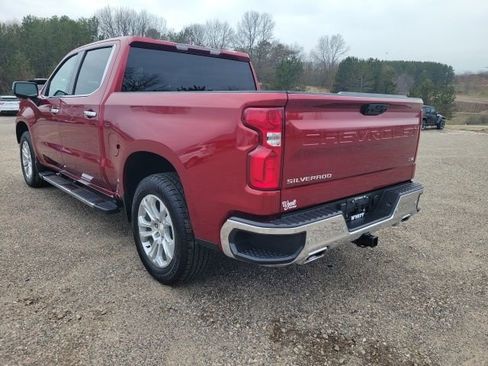 Used 2023 Chevrolet Silverado 1500 LTZ w/ Z71 Off-Road Package AWD/4WD image 11