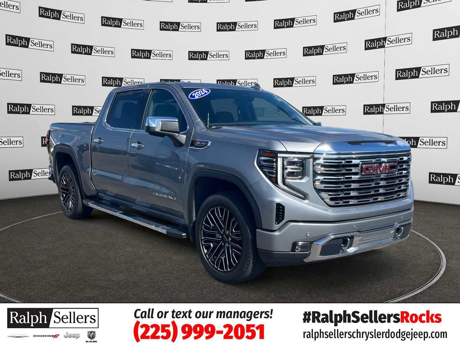 Used 2024 GMC Sierra 1500 Denali w/ Technology Package AWD/4WD image 1