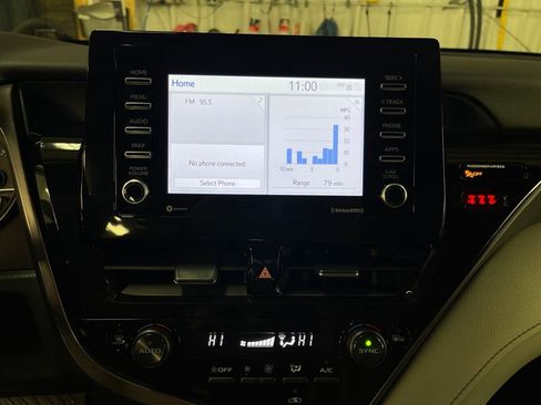 Certified 2023 Toyota Camry SE image 18