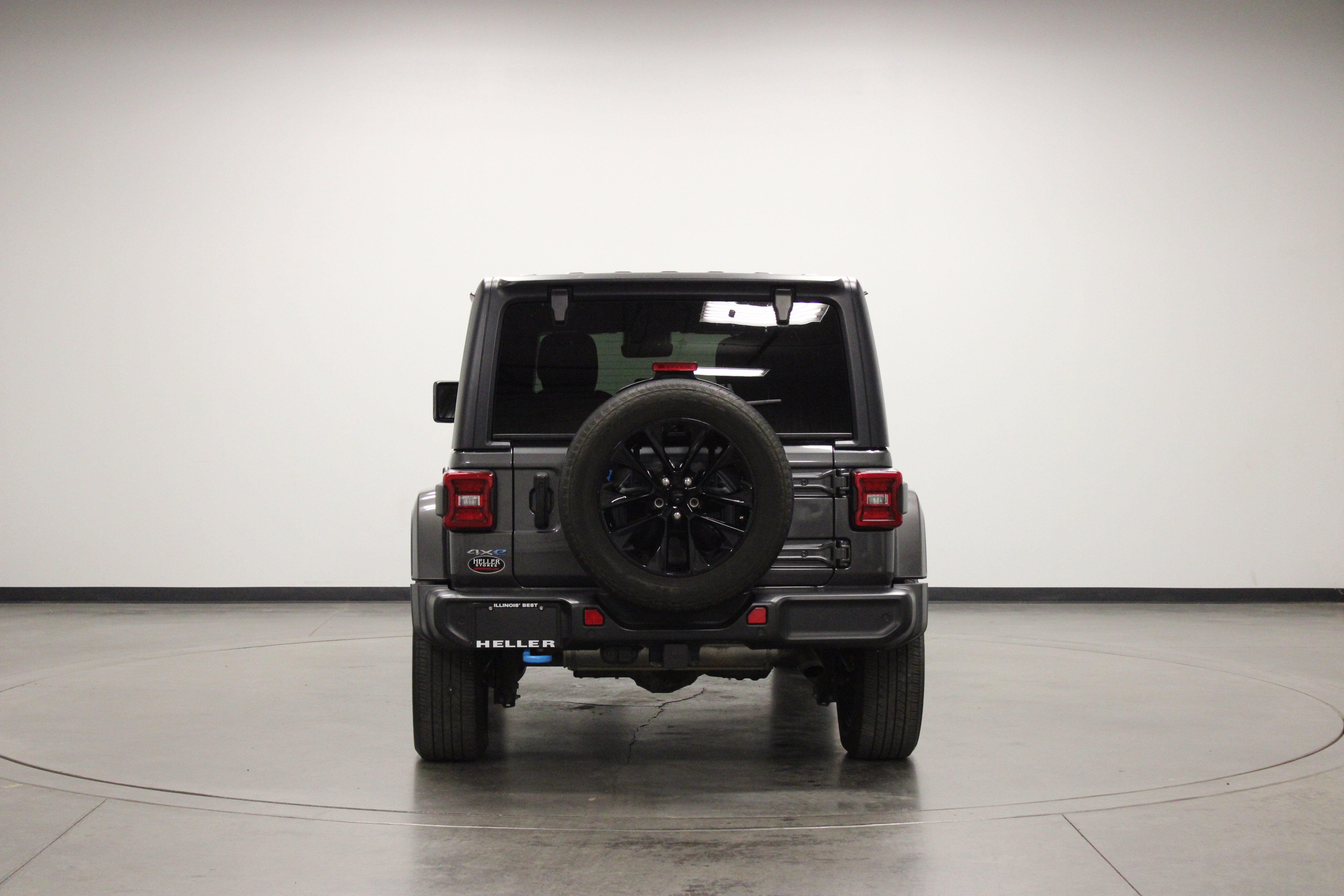 Used 2022 Jeep Wrangler Unlimited Sahara w/ Cold Weather Group AWD/4WD image 7