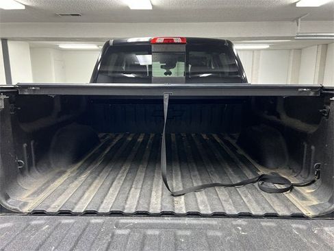 Certified 2018 Chevrolet Silverado 1500 High Country image 27