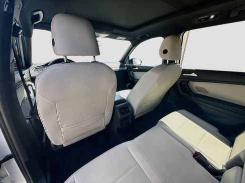 Used 2021 Volkswagen Tiguan SE R-Line FWD image 24