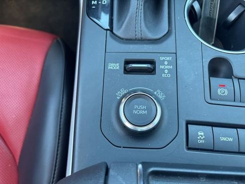 Used 2022 Toyota Highlander XSE image 38