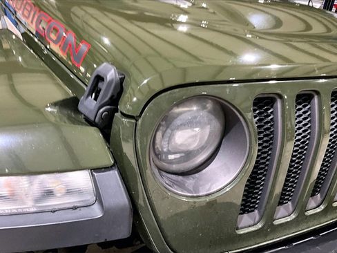 Used 2022 Jeep Wrangler Unlimited Rubicon w/ Cold Weather Group image 24