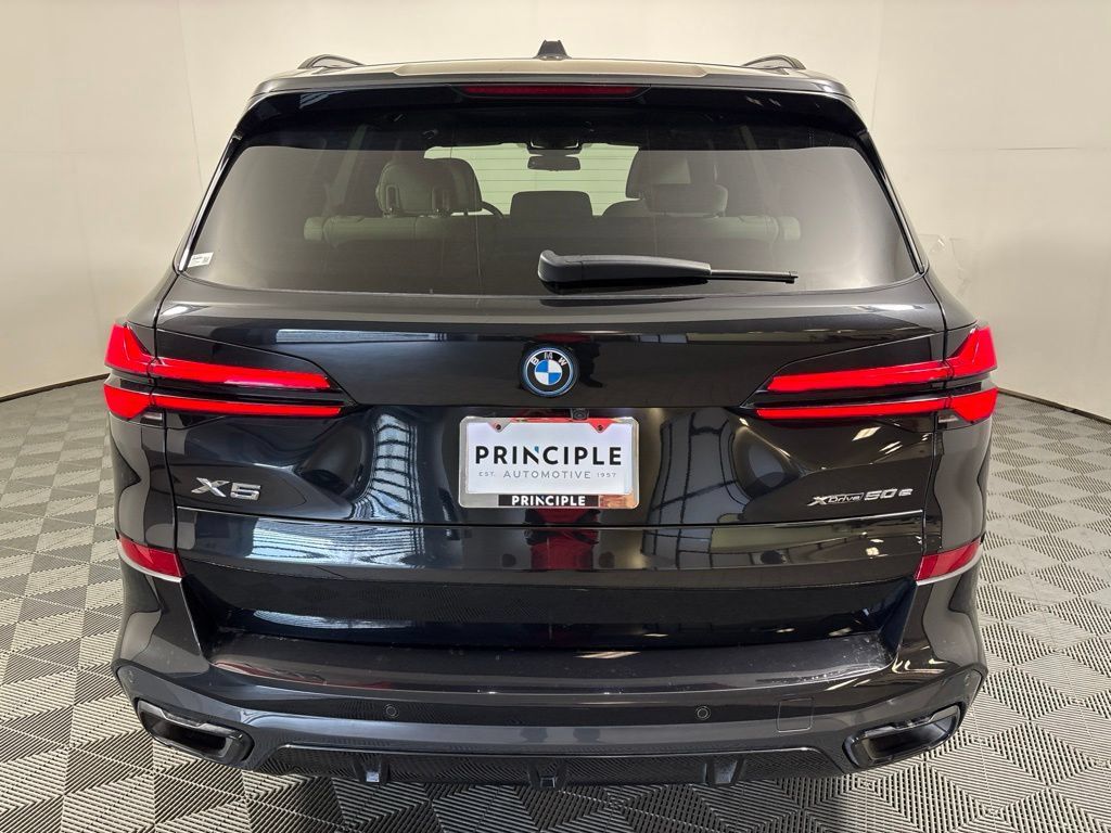 Certified 2024 BMW X5 xDrive50e w/ Executive Package AWD/4WD image 6